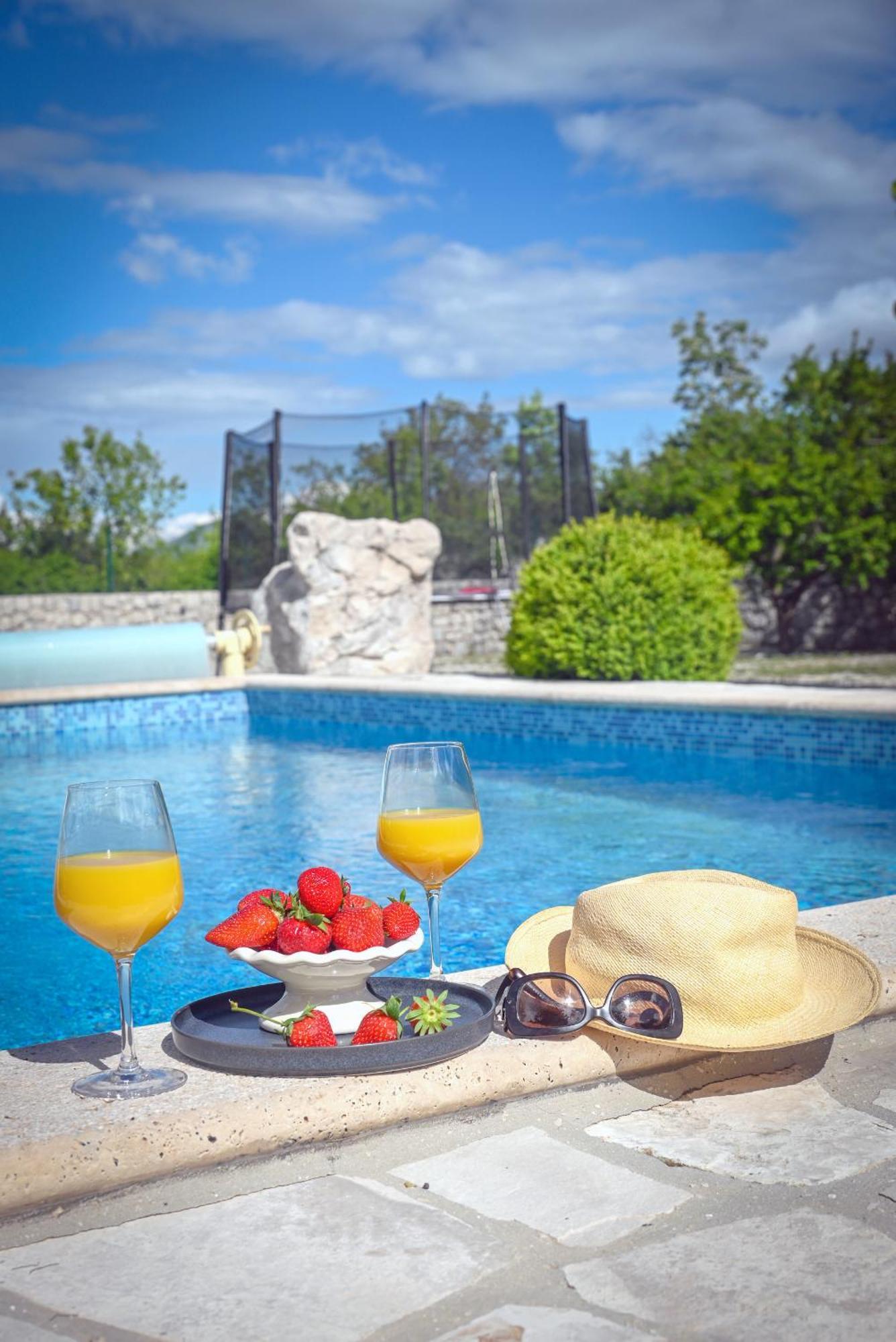 Villa Silentio, Complete Privacy Near Makarska Podgora Exterior foto